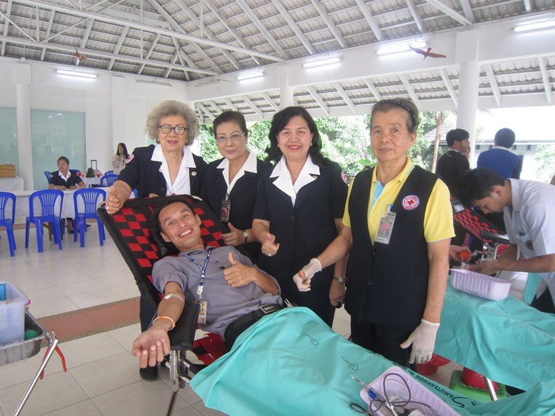 กิจกรรม บริจาคโลหิตและมอบรถให้กับเหล่ากาชาด จ.สมุทรสาคร ประจำปี 2561