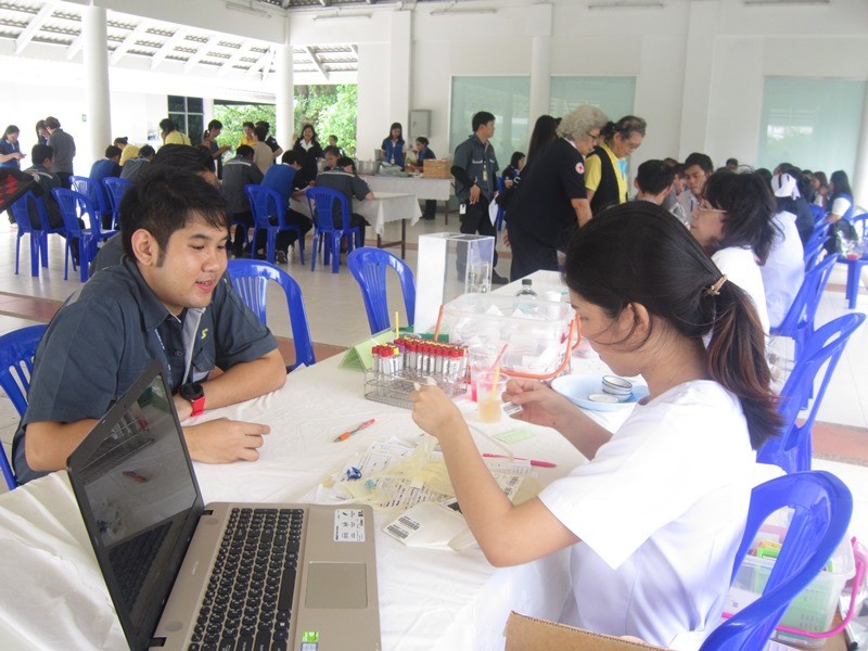 กิจกรรม บริจาคโลหิตและมอบรถให้กับเหล่ากาชาด จ.สมุทรสาคร ประจำปี 2561